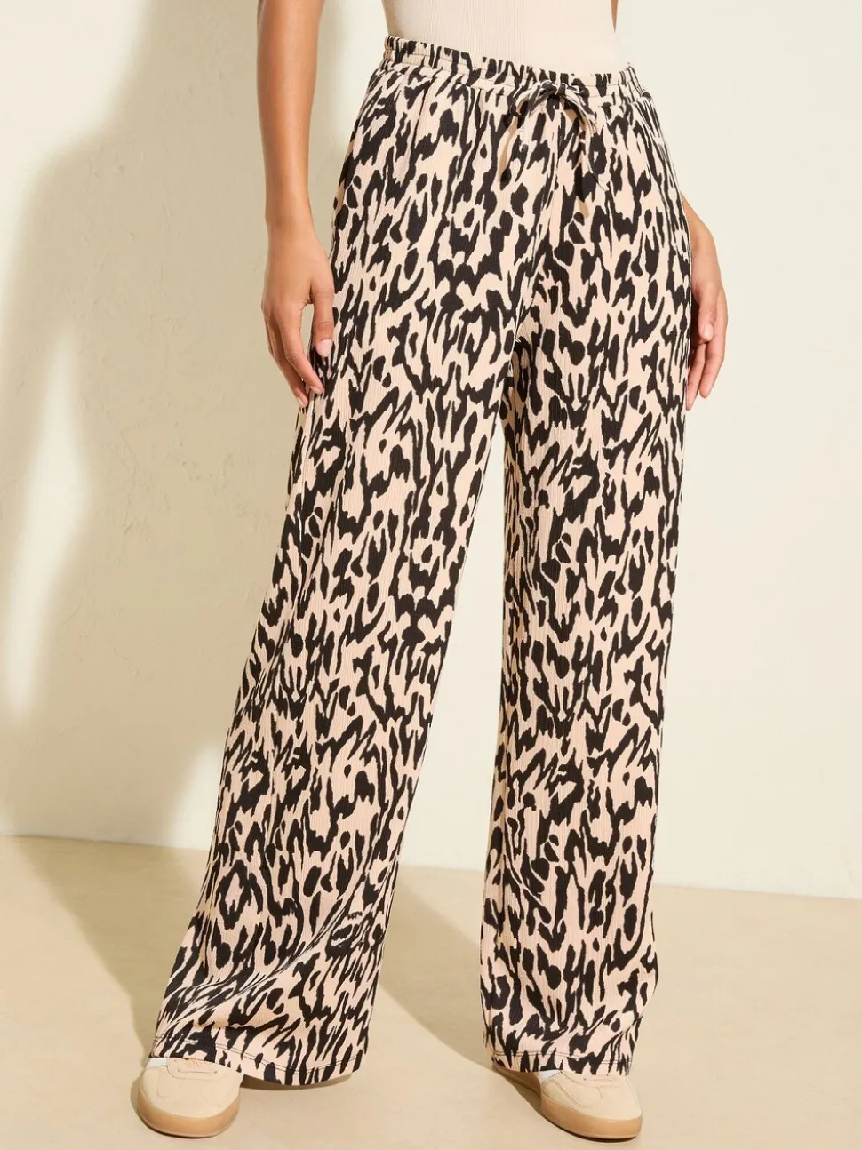 Animal - Friends Like These - Jersey broek met wijde pijpen met kreukeffect