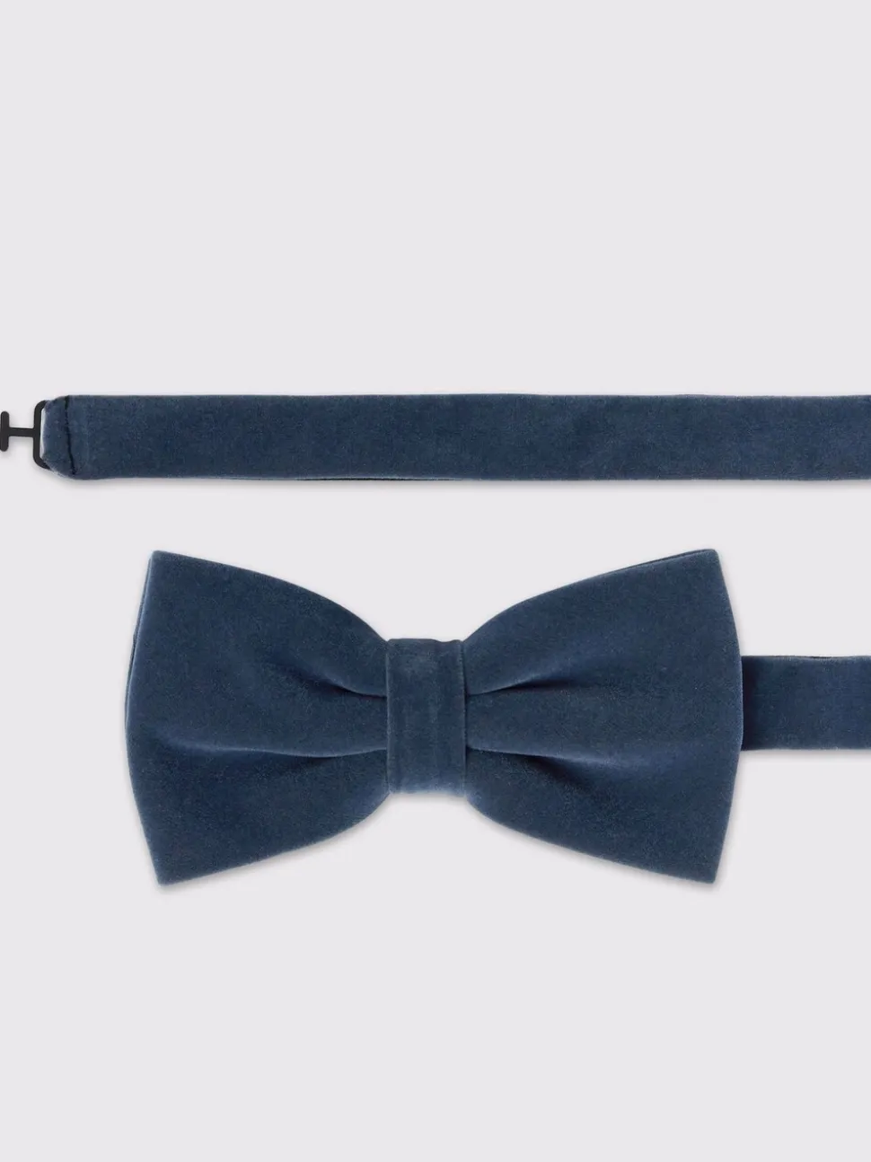 Antique Rogue Velvet Bow Tie