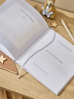 Baby Born In 2026 recordboek voor jongens