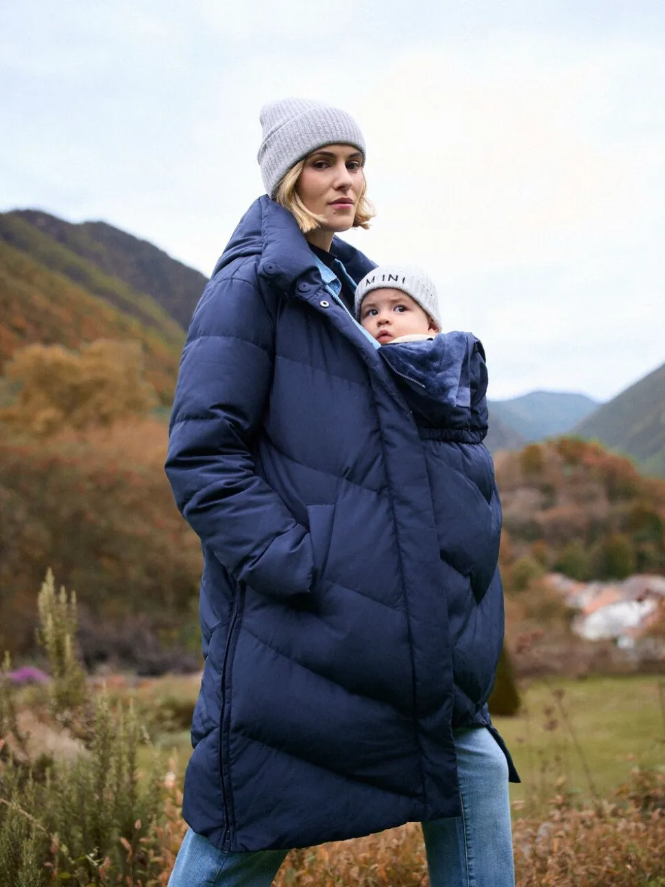 Blauw - Seraphine Lange Chevron 3 in 1 zwangerschaps- & draagjas met donsvulling