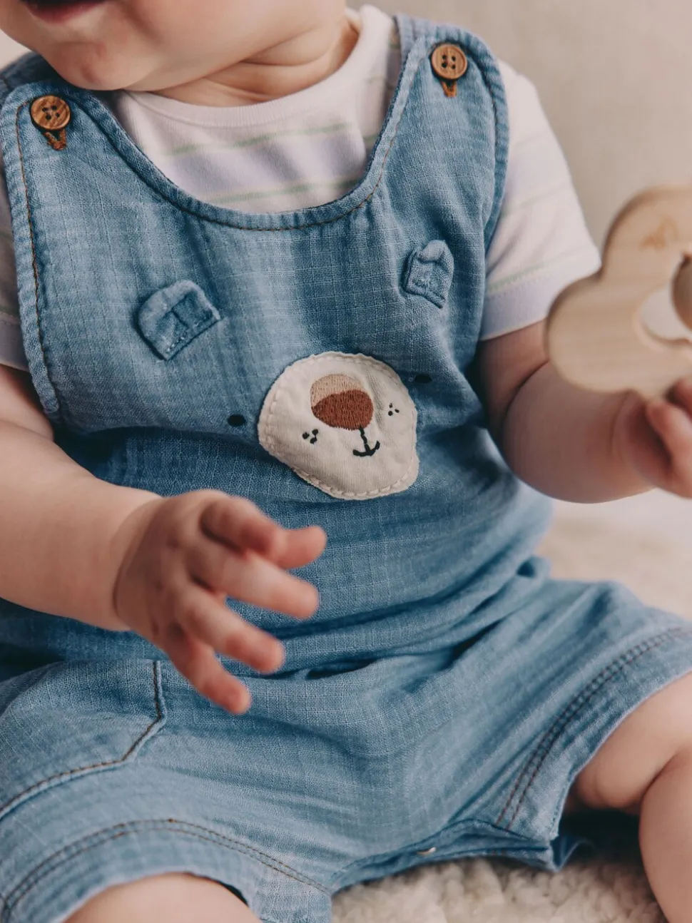Blauw met beren - Woven Dungarees and Bodysuit Baby Set (0mths-2yrs)
