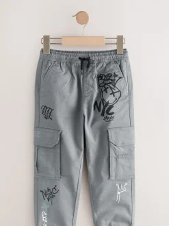 Blauw met graffitiprint - Cargobroek (3-16 jr)