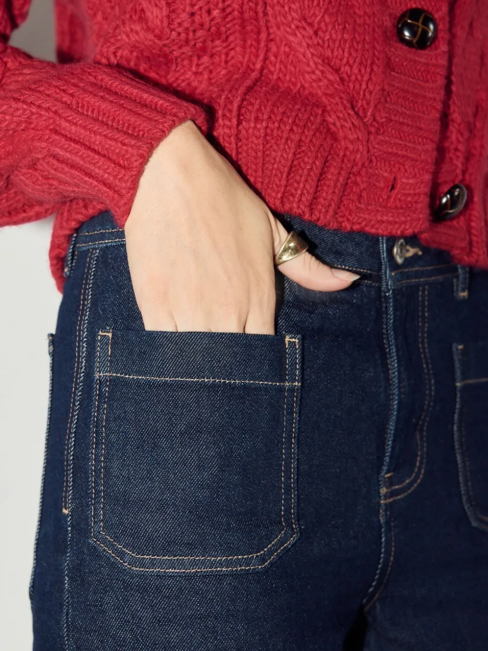 Blauw met wassing - Cropped jeans met opgestikte zakken
