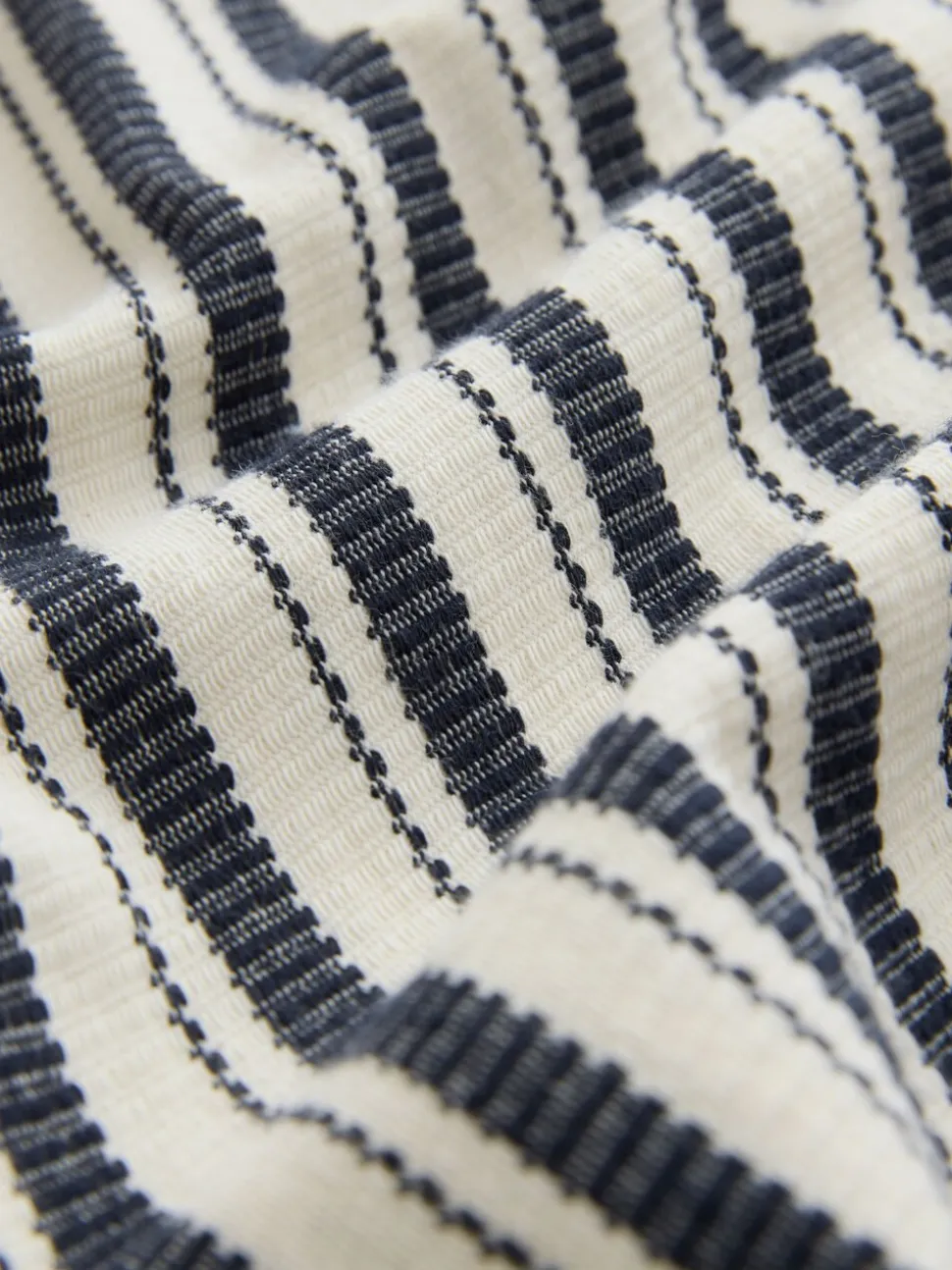 Blauw/ecru - Shorts met verticale strepen