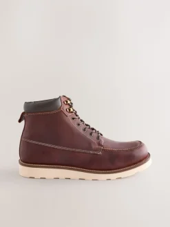 Bordeauxrood - Tall Apron Wedge Boots