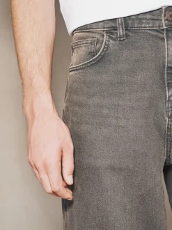 Bruin - EDIT Barrel Fit Jeans