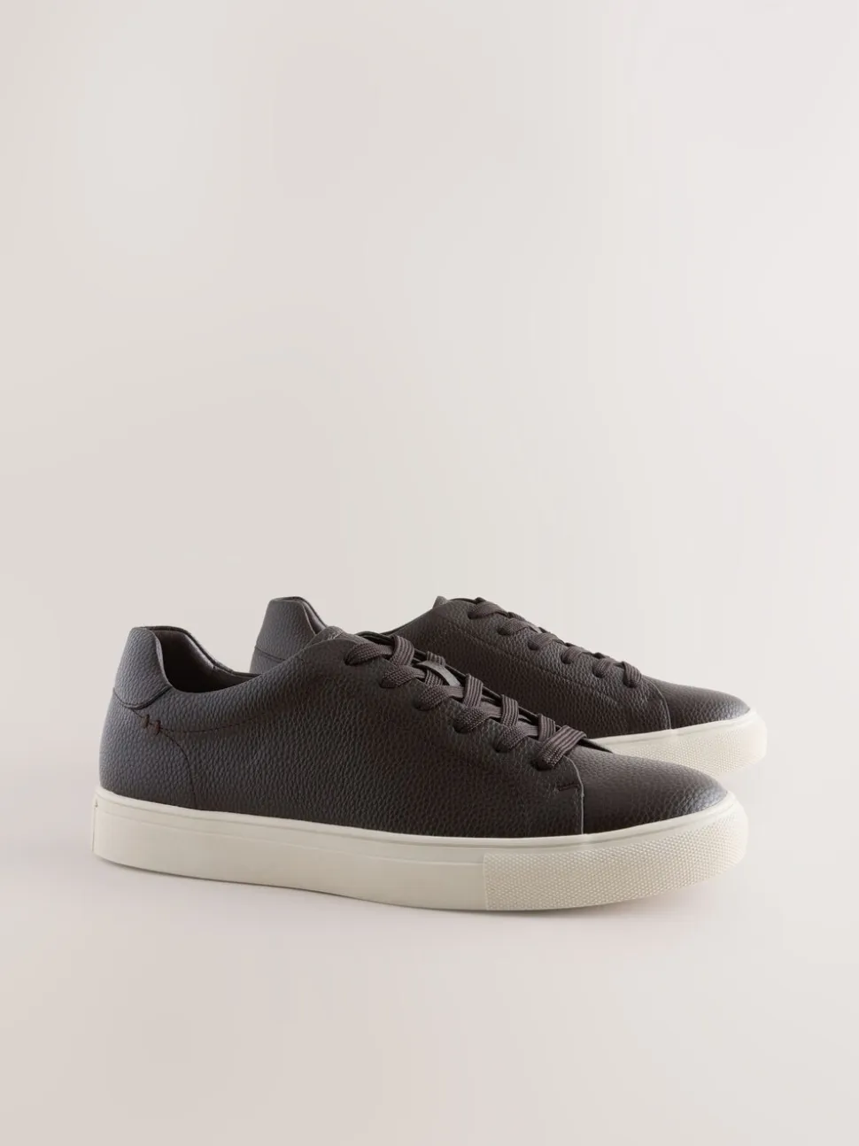 Bruin - Minimal sneakers