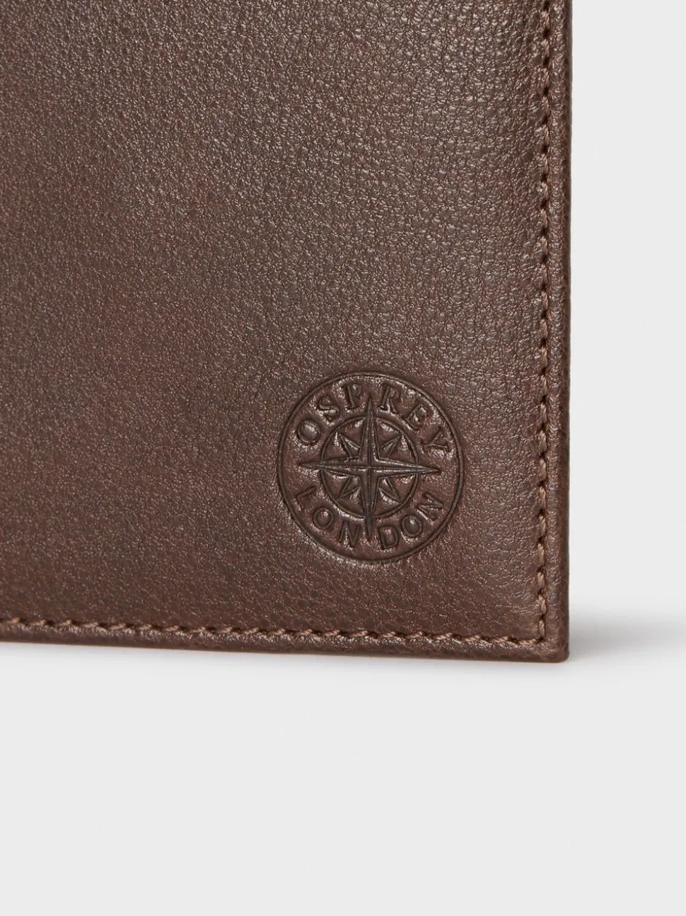 Bruin - Osprey London - The Compass leren paspoorthouder