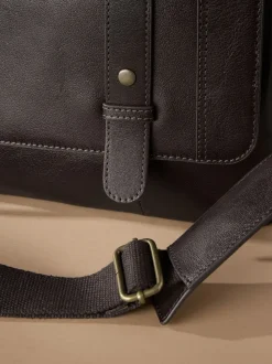 Bruin - Signature Messenger