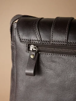 Bruin - Signature Messenger