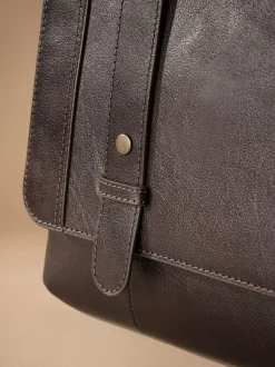 Bruin - Signature Messenger