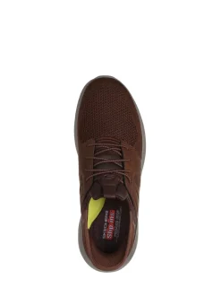 Bruin - Skechers Garner Newick instapsneakers
