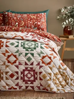 Catherine Lansfield - Doorgestikte beddensprei met geometrisch patchworkmotief in herfstkleuren