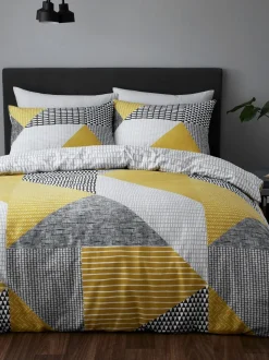 Catherine Lansfield Larsson set van dekbedovertrek en sloop met geometrische print