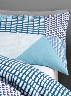Catherine Lansfield Larsson set van dekbedovertrek en sloop met geometrische print