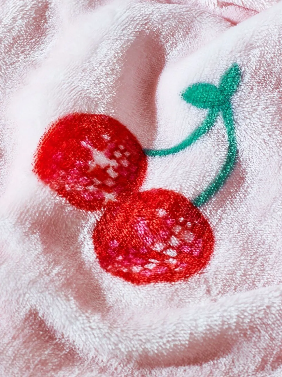 Catherine Lansfield Oversized Disco Cherries Cosy Fleece Deken