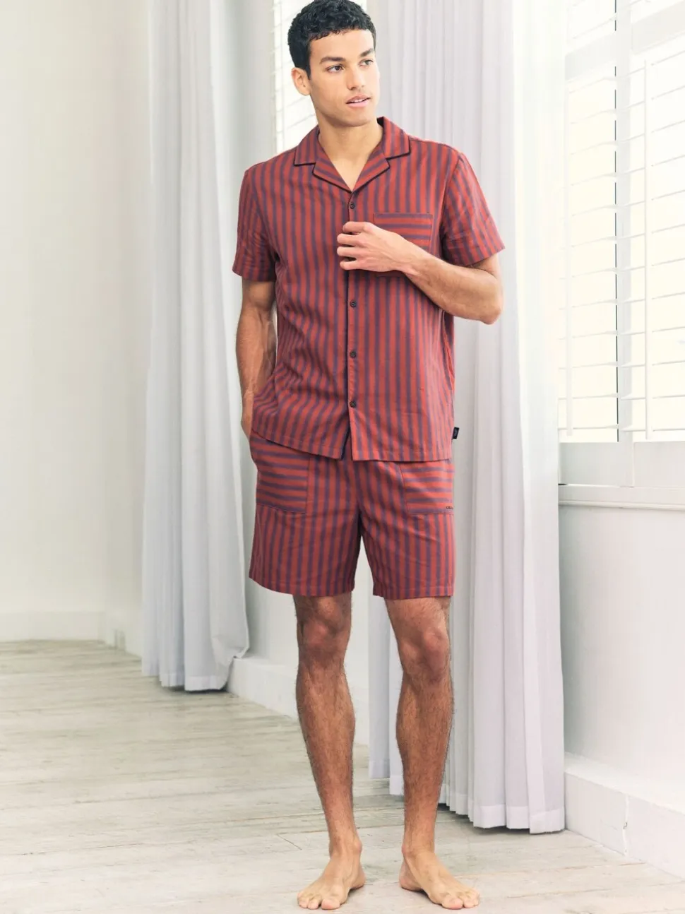 Chelsea Peers - Shortpyjamaset met vage strepen