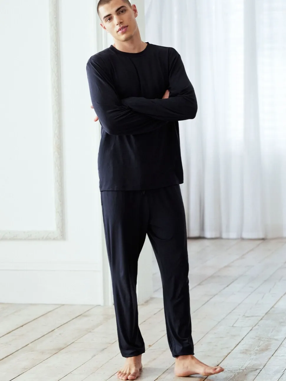 Chelsea Peers TENCEL™ Modal Long Crew Neck Pyjama Set