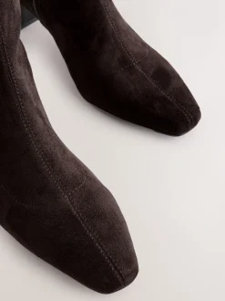 Chocoladebruin - Forever Comfort® kniehoge soklaarzen met afgeronde spitse neus