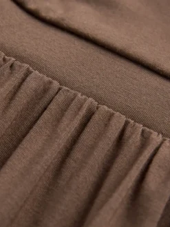 Chocoladebruin - Getailleerde jersey zomerjurk