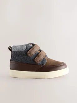 Chocoladebruin - Hoge schoenen met klittenbandsluiting