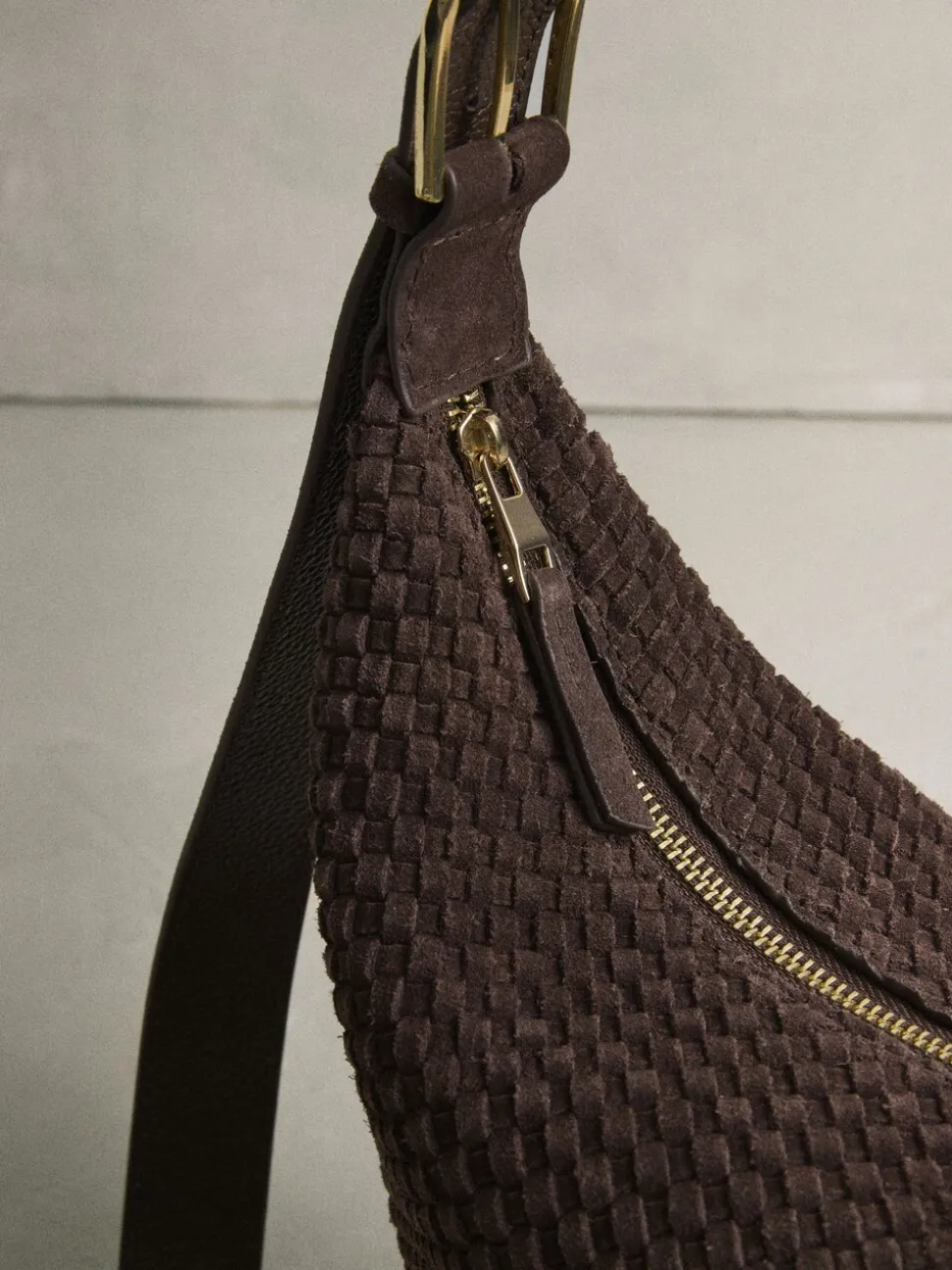 Chocoladebruin - N. Premium Suede Sling Weave Schoudertas