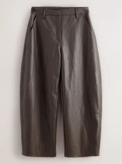 Chocoladebruin - Nothing Ordinary Faux Leather Barrel Leg Trousers