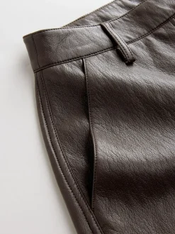 Chocoladebruin - Nothing Ordinary Faux Leather Barrel Leg Trousers