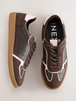 Chocoladebruin - Sneaker met veters