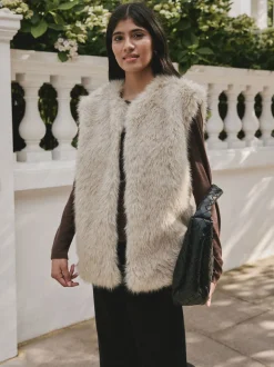 Crème - Gilet van imitatiebont