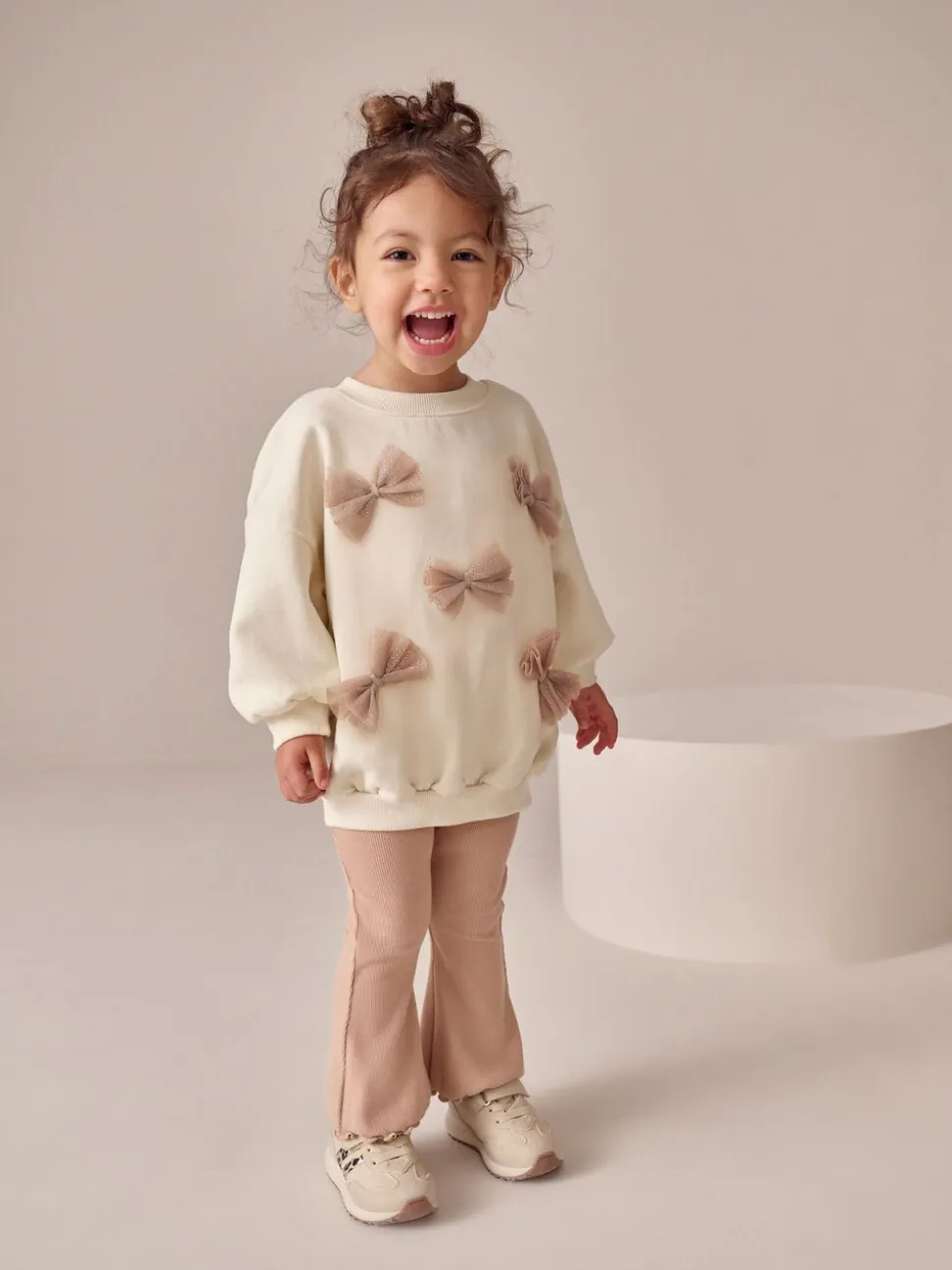 Crème - Set van sweatshirt met strik en uitlopende legging (3mnd-7jr)