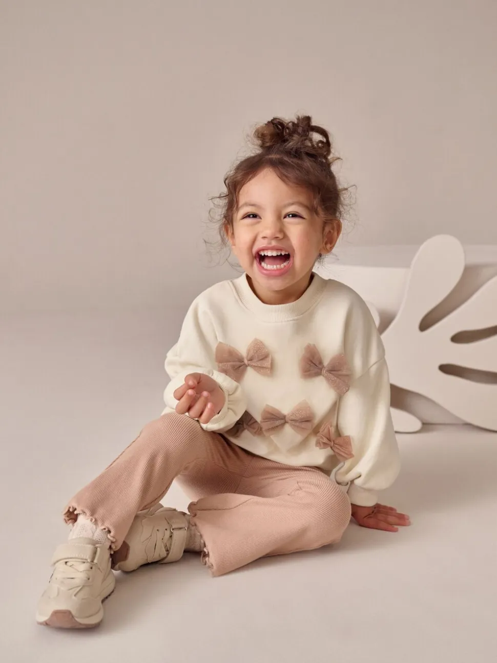 Crème - Set van sweatshirt met strik en uitlopende legging (3mnd-7jr)