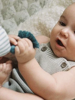 Crème - The Little Tailor stijlvol gebreid babyrompertje van 100% katoen