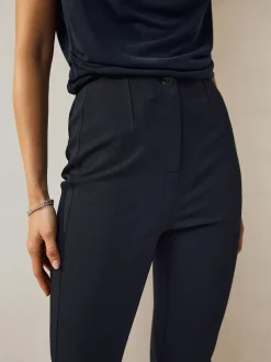 Donkerblauw - Corrigerende broek met grote zakken