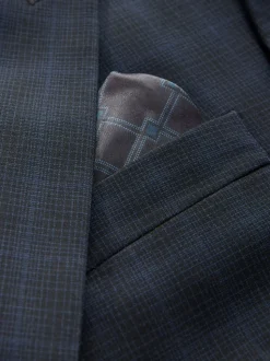 Donkerblauw - Geruit kostuum met smalle pasvorm: colbert