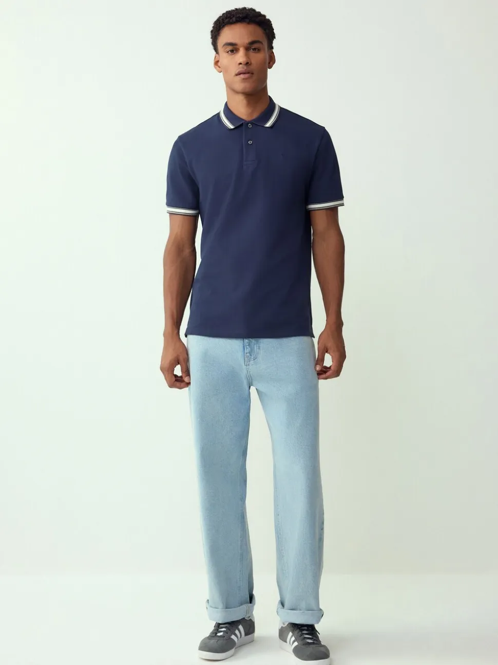 Donkerblauw - Regular fit poloshirt met korte mouwen en contrasterende randen
