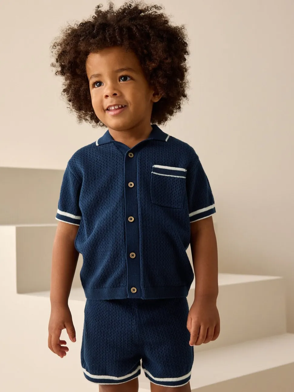 Donkerblauw - Set van gebreid poloshirt met textuur en reverskraag en shorts (3mnd -10jr)