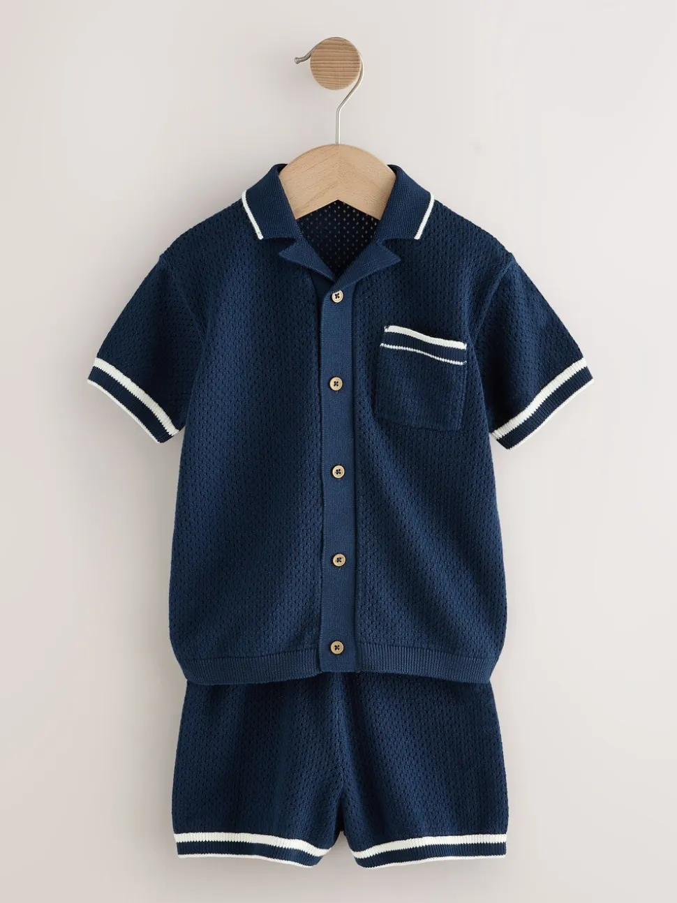 Donkerblauw - Set van gebreid poloshirt met textuur en reverskraag en shorts (3mnd -10jr)