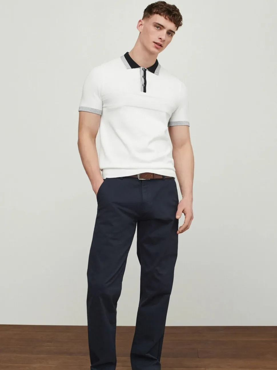 Donkerblauw - Straight fit - Zachte chino met riem