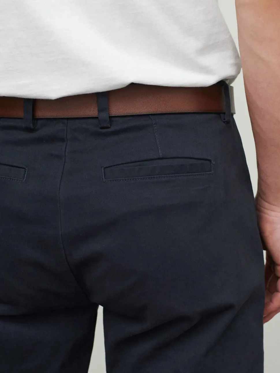 Donkerblauw - Straight fit - Zachte chino met riem