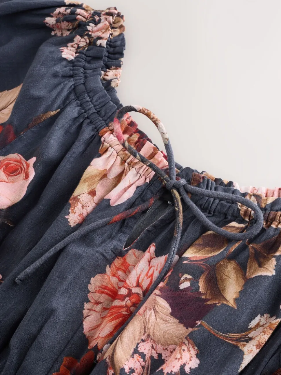 Donkerblauw/roze - Jumpsuit met blote schouder