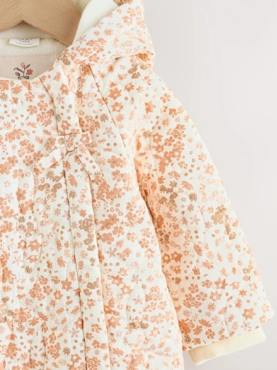 Ecru bloemenprint - Baby kinderwagenpak met kreukeltextuur en capuchon (0mnd -2jr)