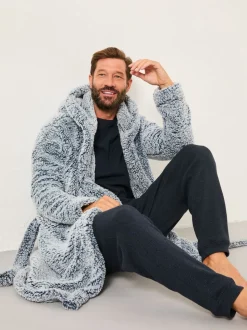 FatFace Snuggle Sofa Robe