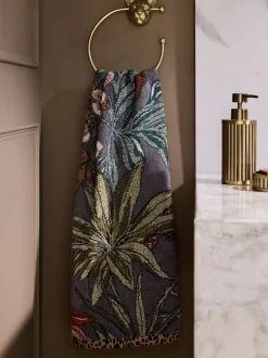 Floral Chic Leaf Towel