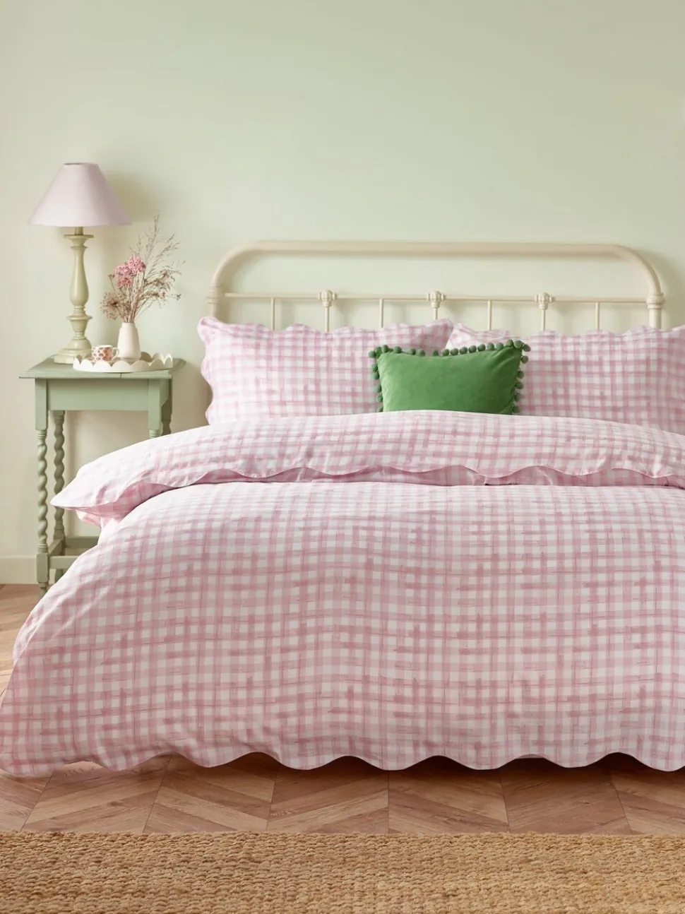 Furn Scalloped Edge Gingham Duvet Set