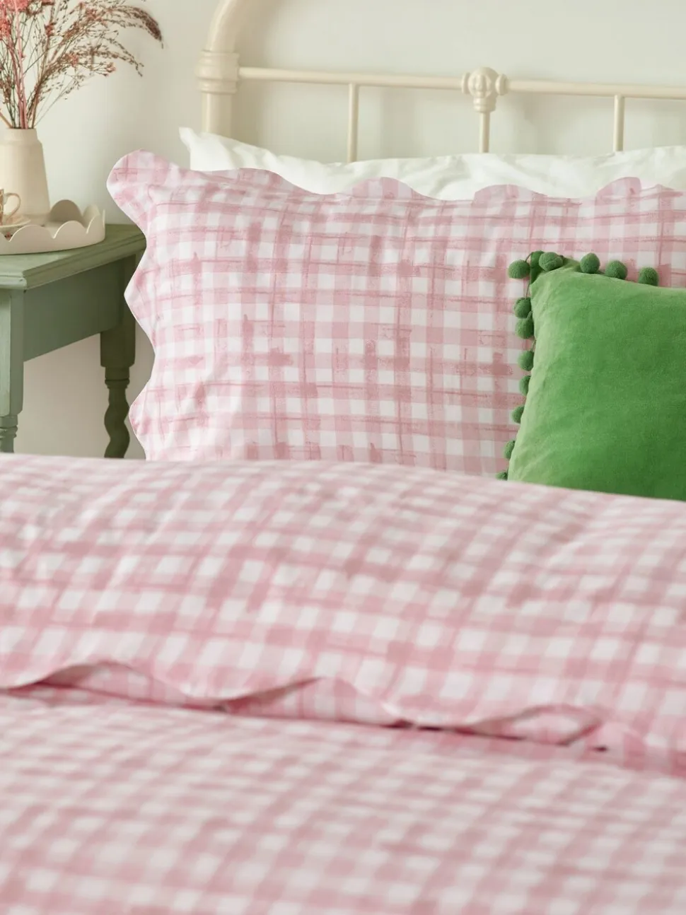 Furn Scalloped Edge Gingham Duvet Set
