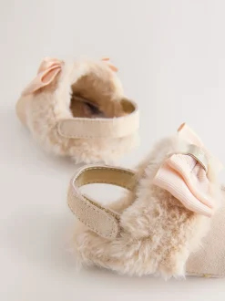 Gebroken wit - Baker by Ted Baker gewatteerde muiltjes met imitatiebont voor babymeisjes