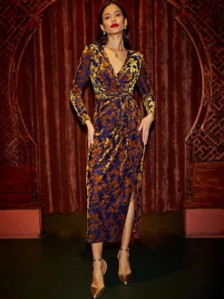 Goud - Yumi Velour Stretch Midi Dress With Long Sleeves