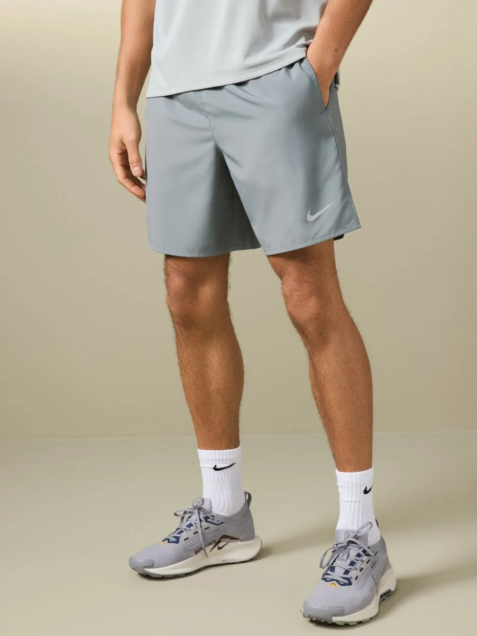 Grijs - 7 inch - Nike Dri-FIT Challenger ongevoerde hardloopshort