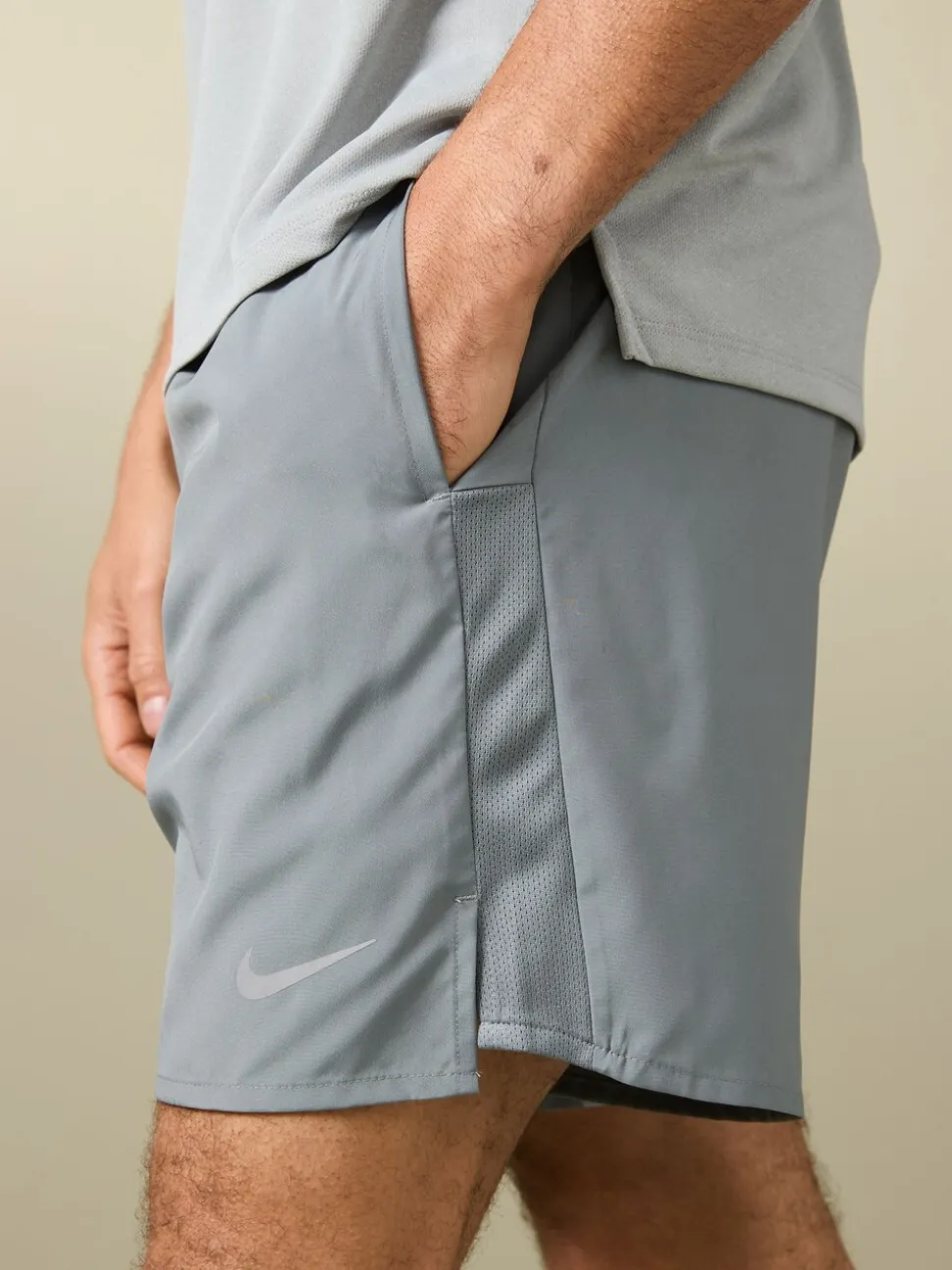 Grijs - 7 inch - Nike Dri-FIT Challenger ongevoerde hardloopshort